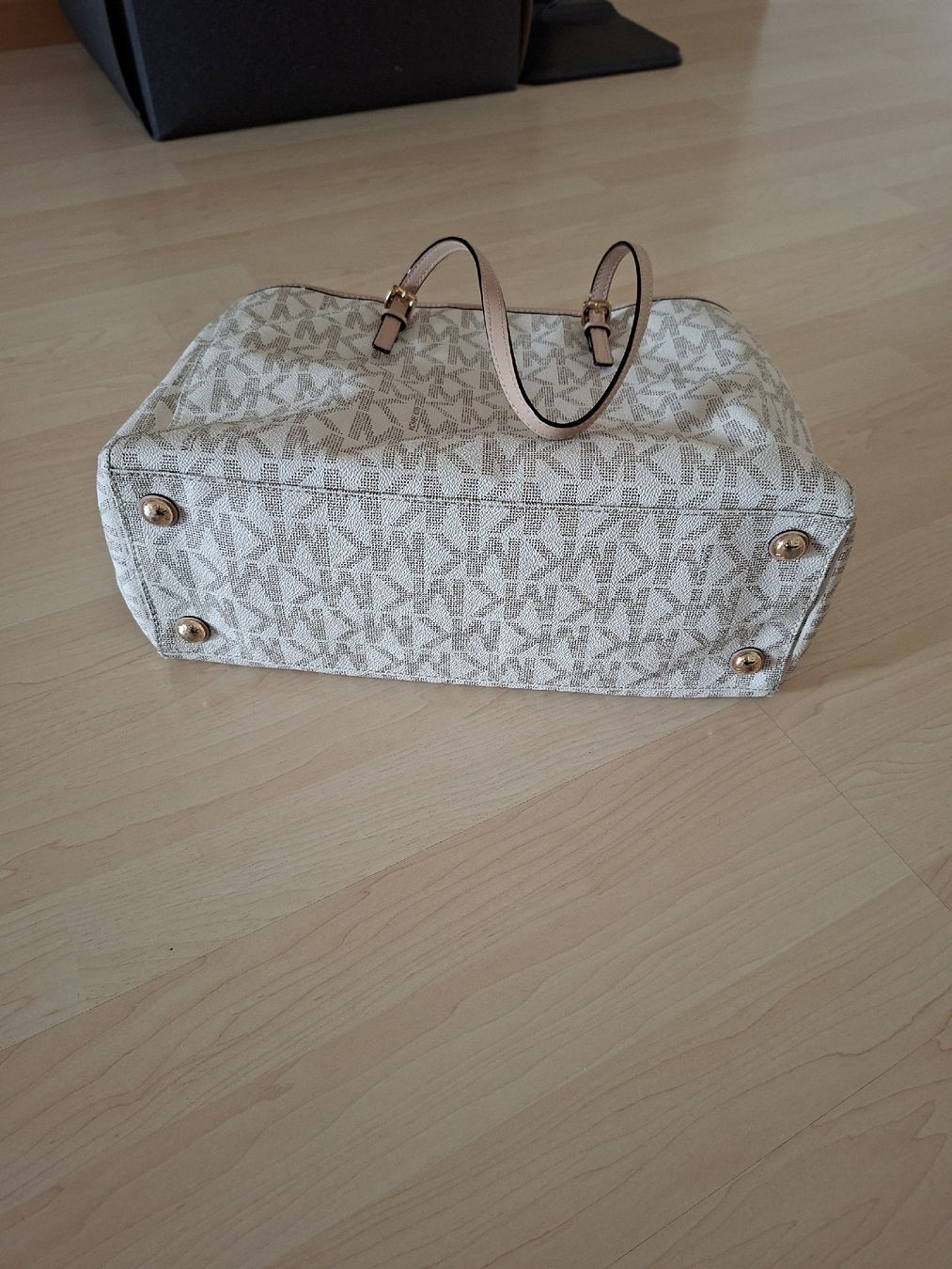 Michael Kors Taschen für Damen: Michael Kors Tasche beige – Gebraucht aus Rieden AG von Beatriz.Oliveira 2