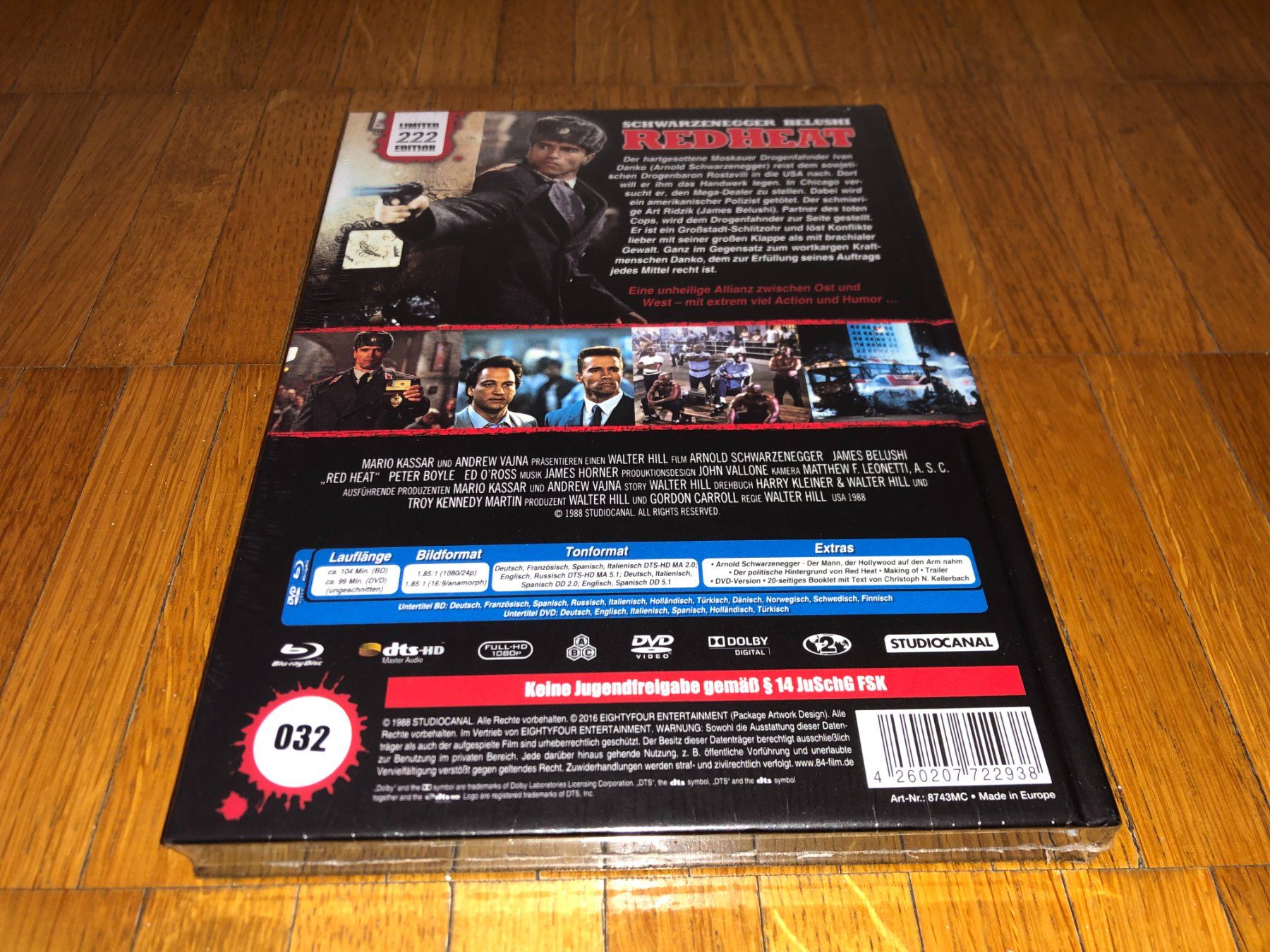 Tutti i DVDs: Red Heat - MEDIABOOK - C - UNCUT – Nuovo e nell'imballaggio originale da Basel venduto da havsok 1
