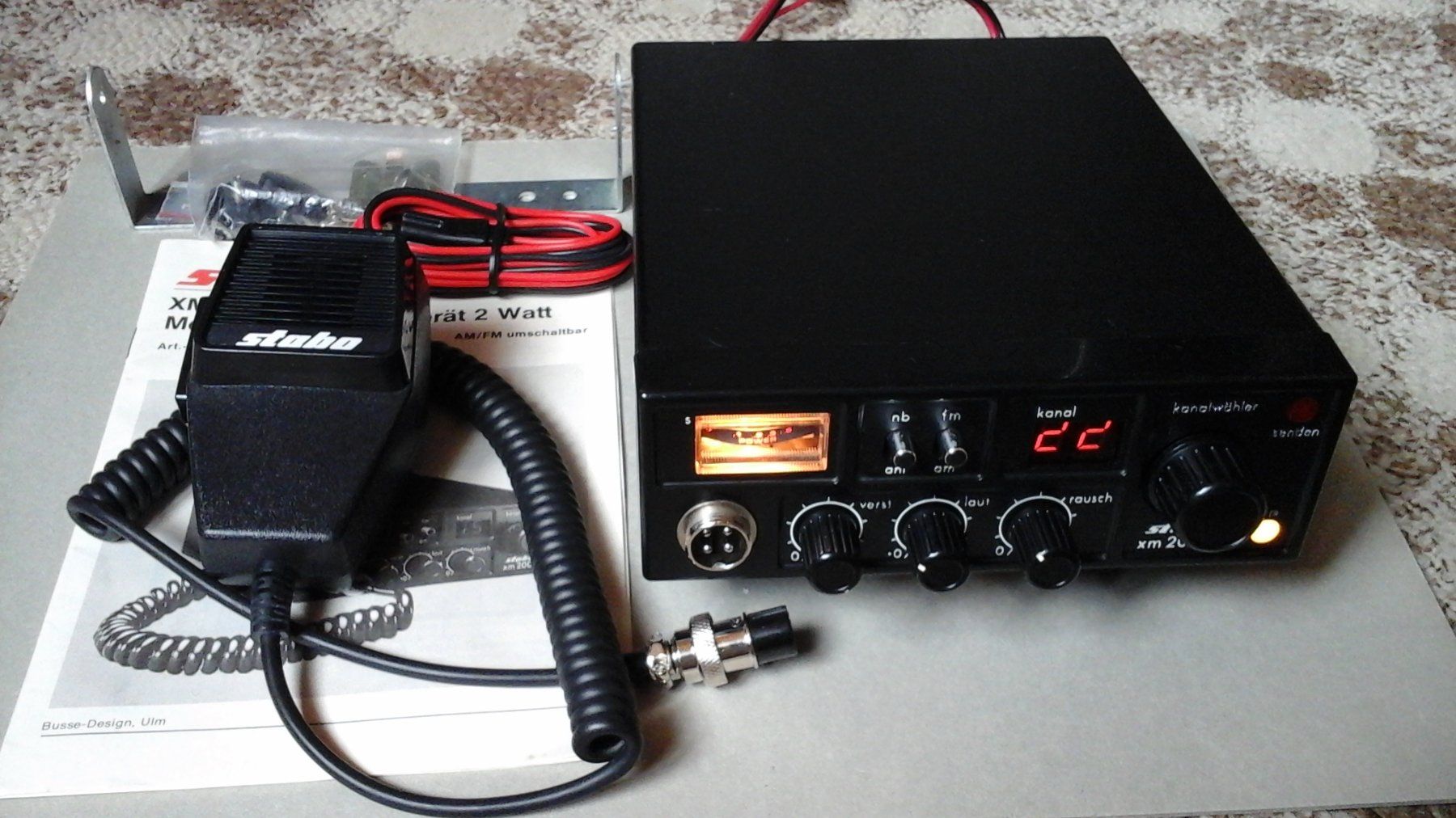 Radiocomunicazione: Stabo XM 2000 CH  CB Mobilfunkgerät AM/FM (Oldtimer) – Usato da Farnern venduto da Radiovox