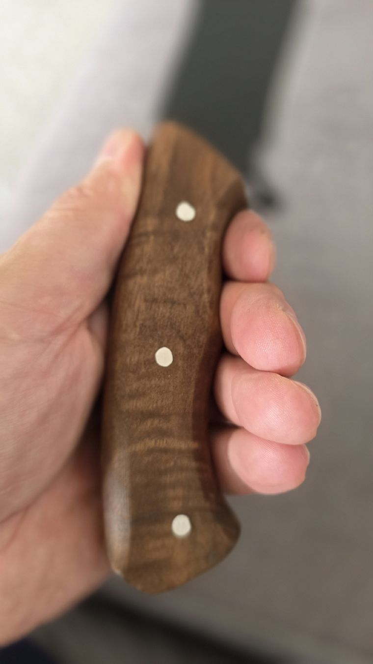 Accessori: Handgefertigtes Carbon-Messer mit Holzgriff und Kydexscheide – Nuovo e nell'imballaggio originale da St. Margrethen SG venduto da Duezenli61 3