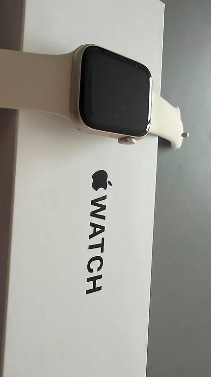 Smartwatch: Apple Watch SE3 40mm Starlight – Gebraucht aus Zürich von sua_8b9h 2