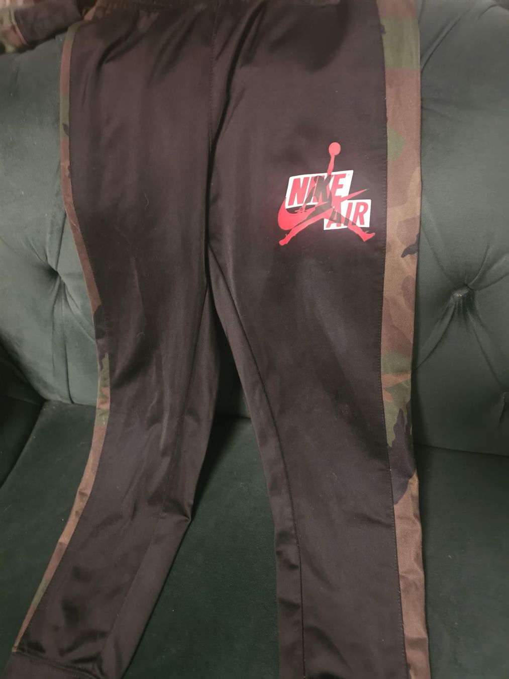 Anzüge: Nike Traininganzug Gr. 128/132 – Gebraucht aus Balsthal von Marica75 1