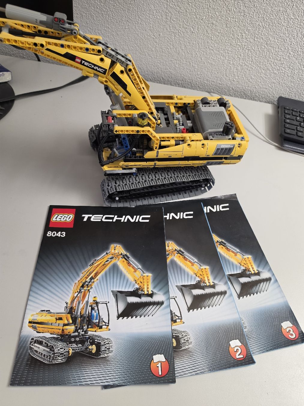 Lego Jeux de construction: Lego Technic Raupenbagger – D'occasion à Fischbach LU par Micra3 1
