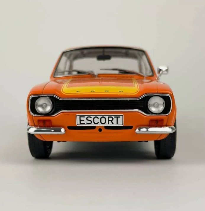 Ford Modellautos: Ford Escort MK1 RS2000, 1:18 MCG – Neu und originalverpackt aus Bern von WeLoveCars 3