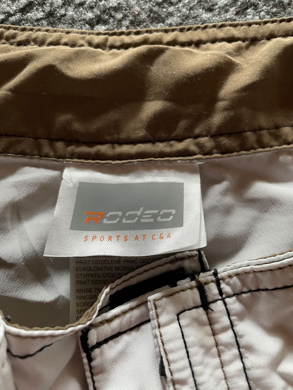 Pantaloni: Shorts kurze Hose Boardshorts Badehose – Usato da Esslingen venduto da Zeppi1 1