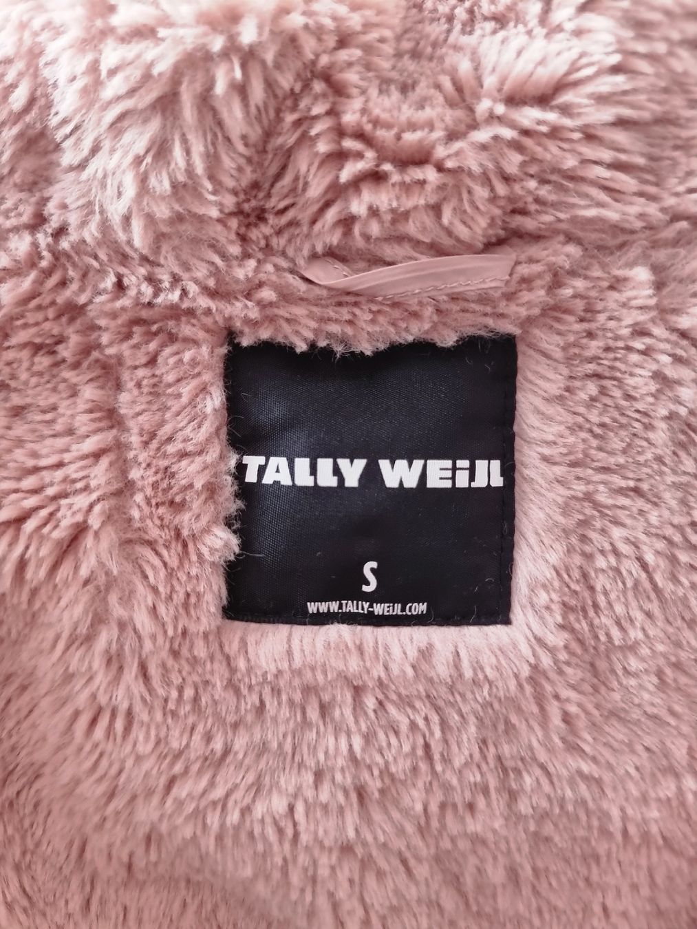 Tally Weijl Giacche: TALLY WEiJL Winterjacke, rosa, Grösse S, Teddyfutter – Usato da Triengen venduto da Spooni1 2
