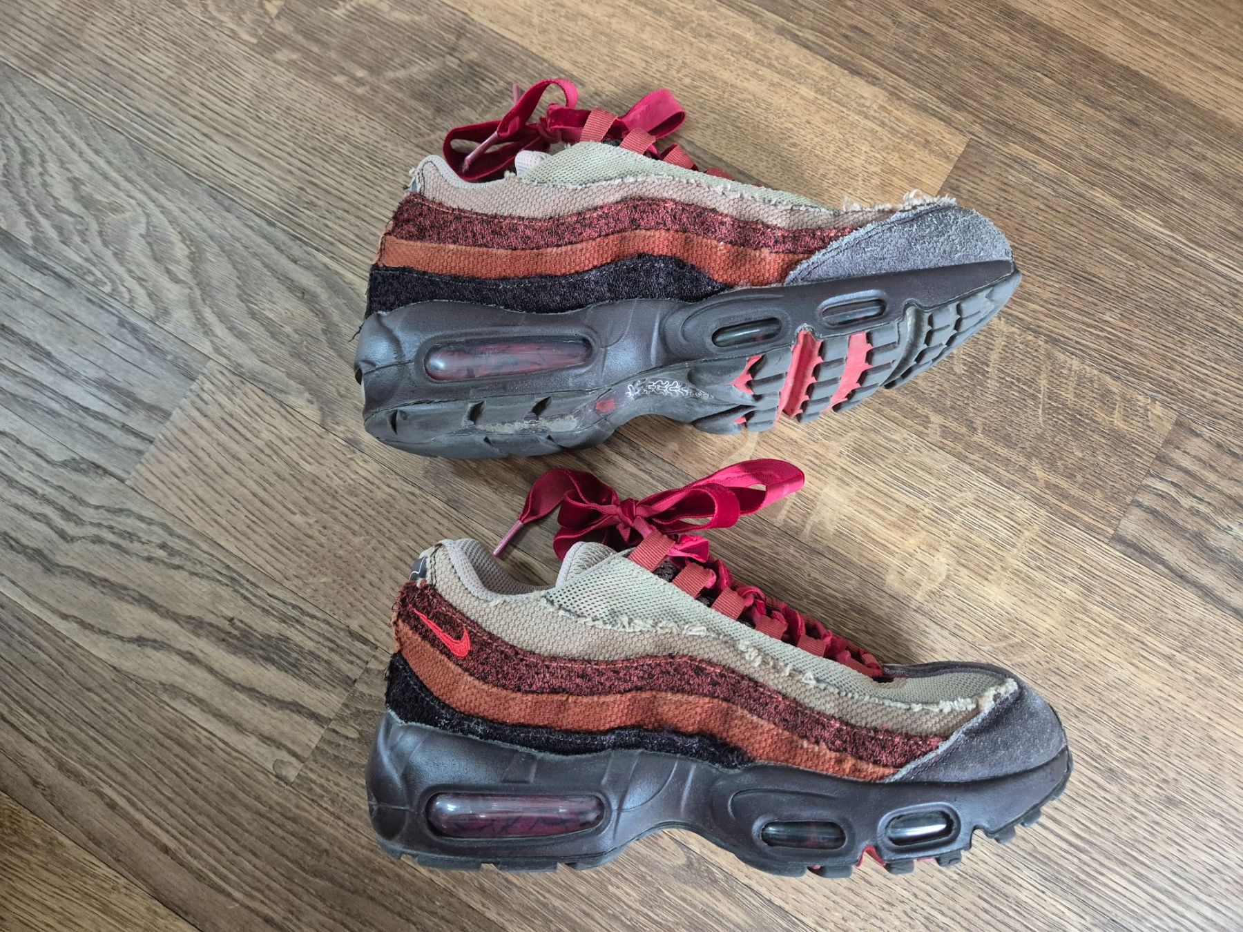 Nike Scarpe da donna: Nike Air Max size 38.5 brown + red – Usato da Zürich venduto da monadiederich