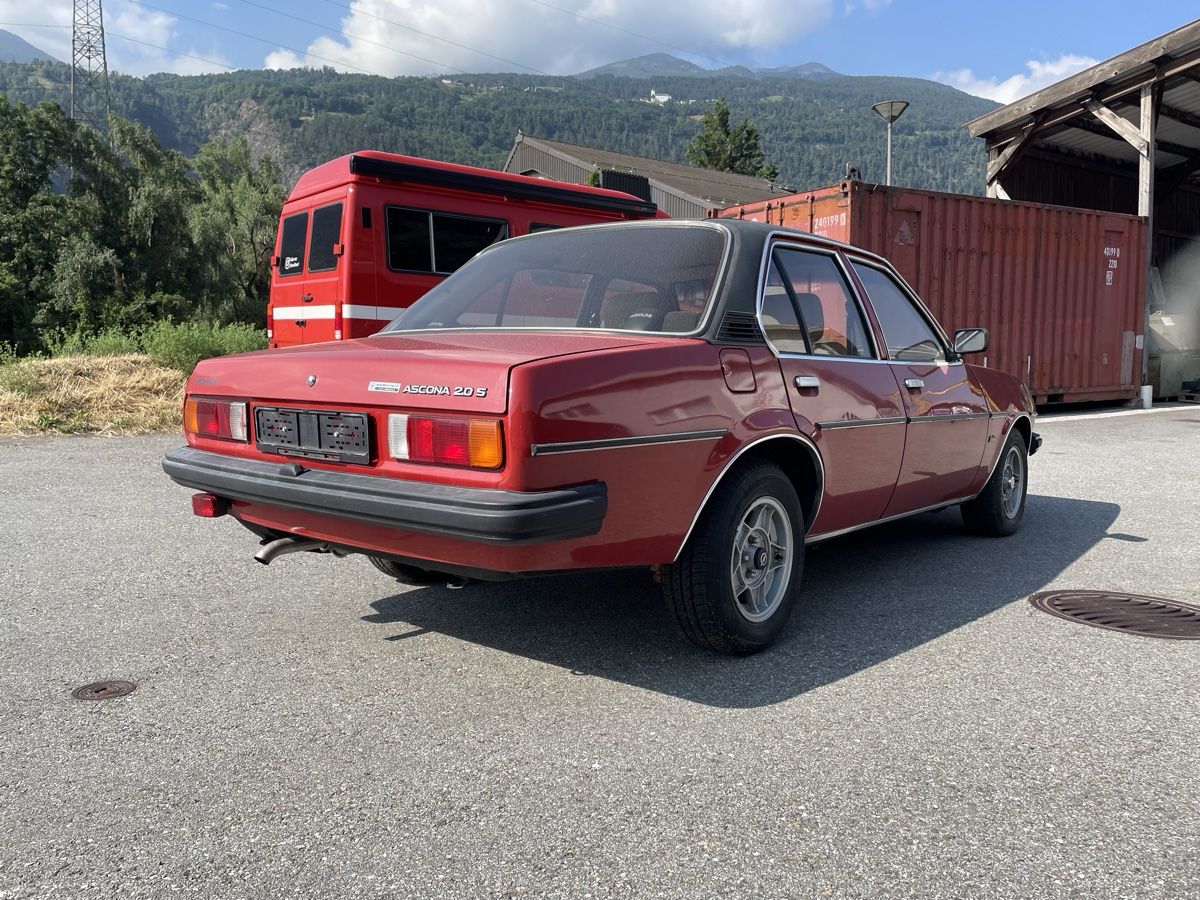 opel-ascona-2-0l-berlina-gebraucht-in-st-antoni-f-r-chf-5500-nur