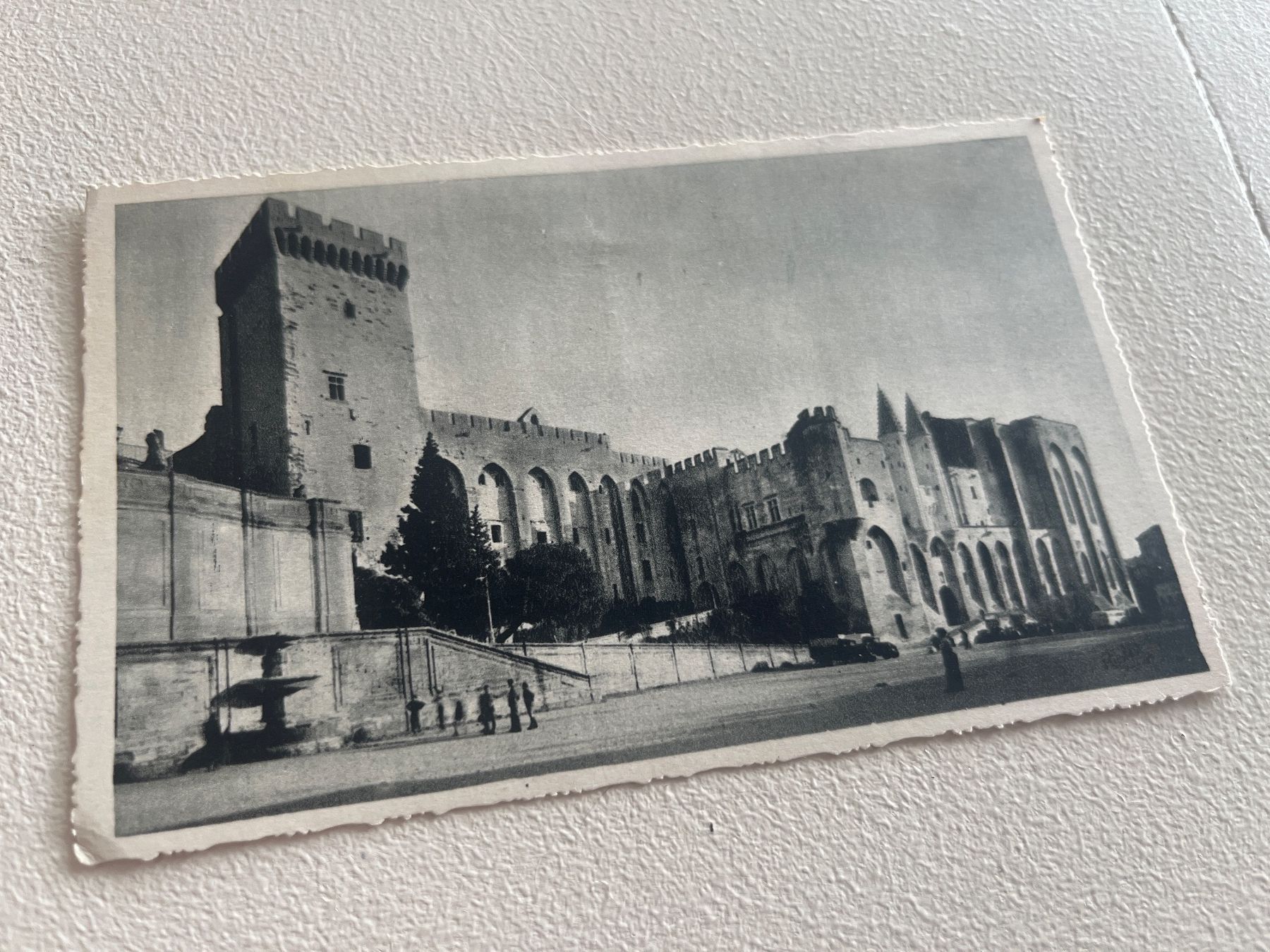 Alle Briefmarken: Alte Ansichtskarte Avignon, Frankreich – Gebraucht aus Chiasso von AzenYa
