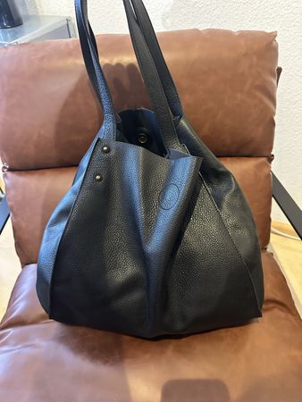 Schwarze Tasche