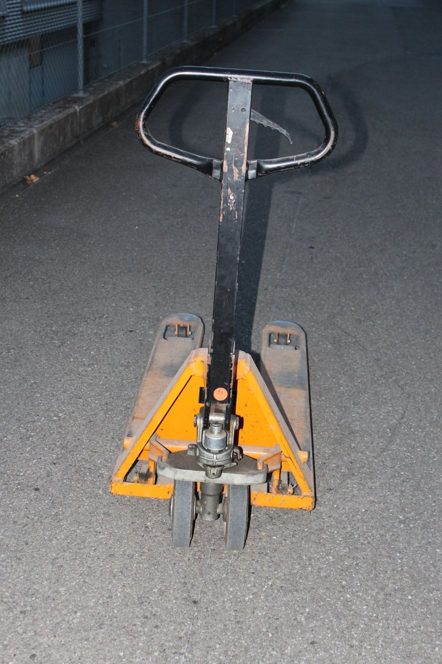 Gabelstapler & Hubwagen: Palettrolli – Gebraucht aus Reitnau von Chrklaus