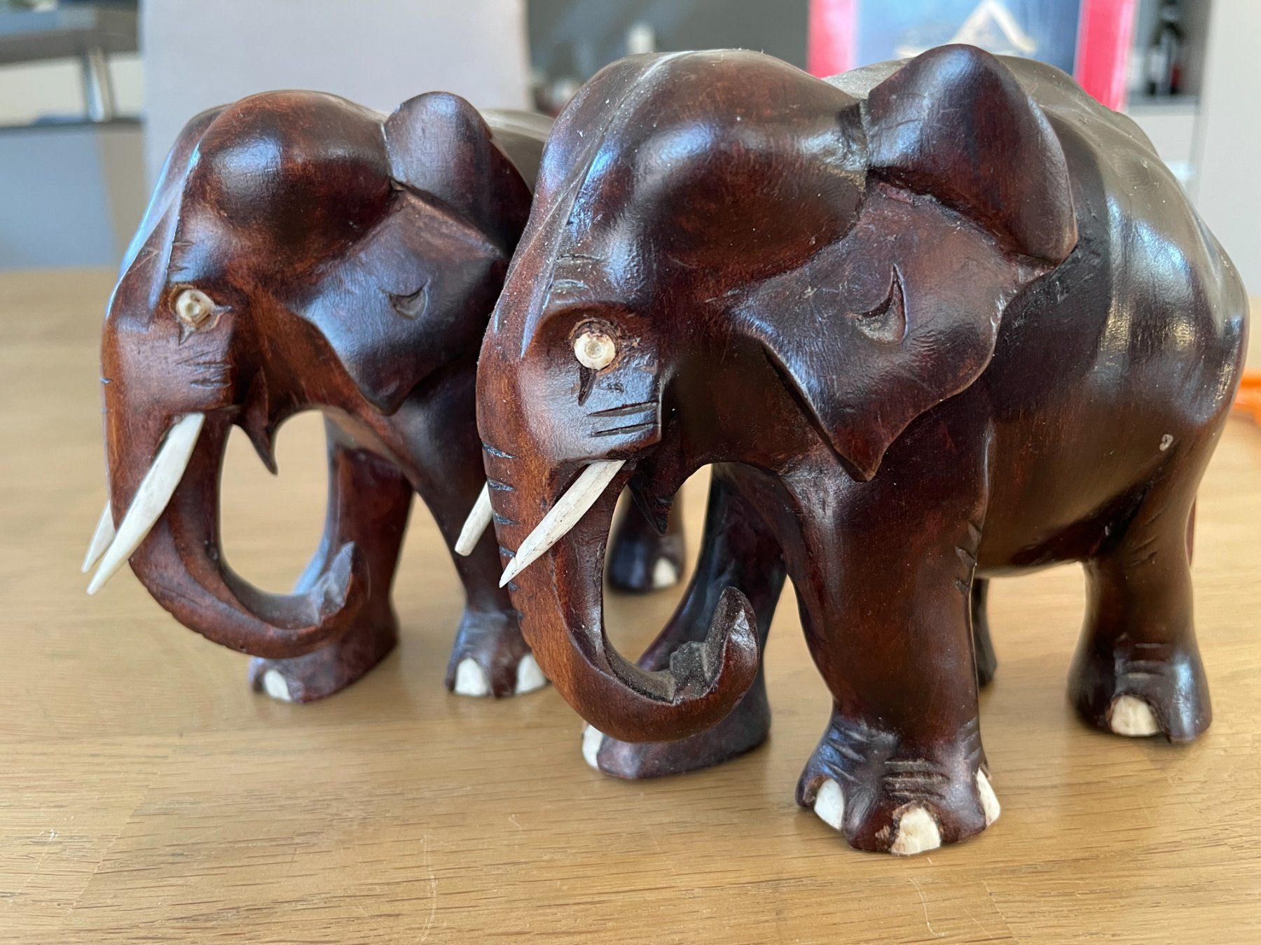 Statuette: 2 Elefanten aus Holz – Nuovo (secondo la descrizione) da Volketswil venduto da heiri05 2