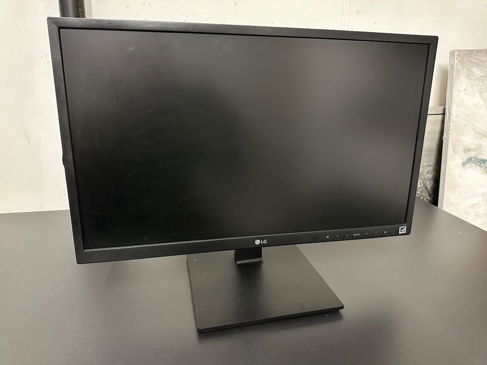LG 24 Zoll Full HD IPS Monitor | Kaufen auf Ricardo