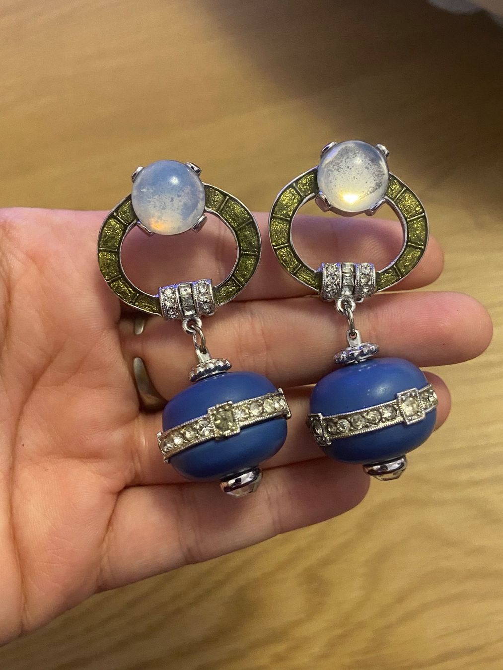 Orecchini pendenti & Orecchini a lobo: Boucle d’oreille – Usato da Montreux venduto da Perledor