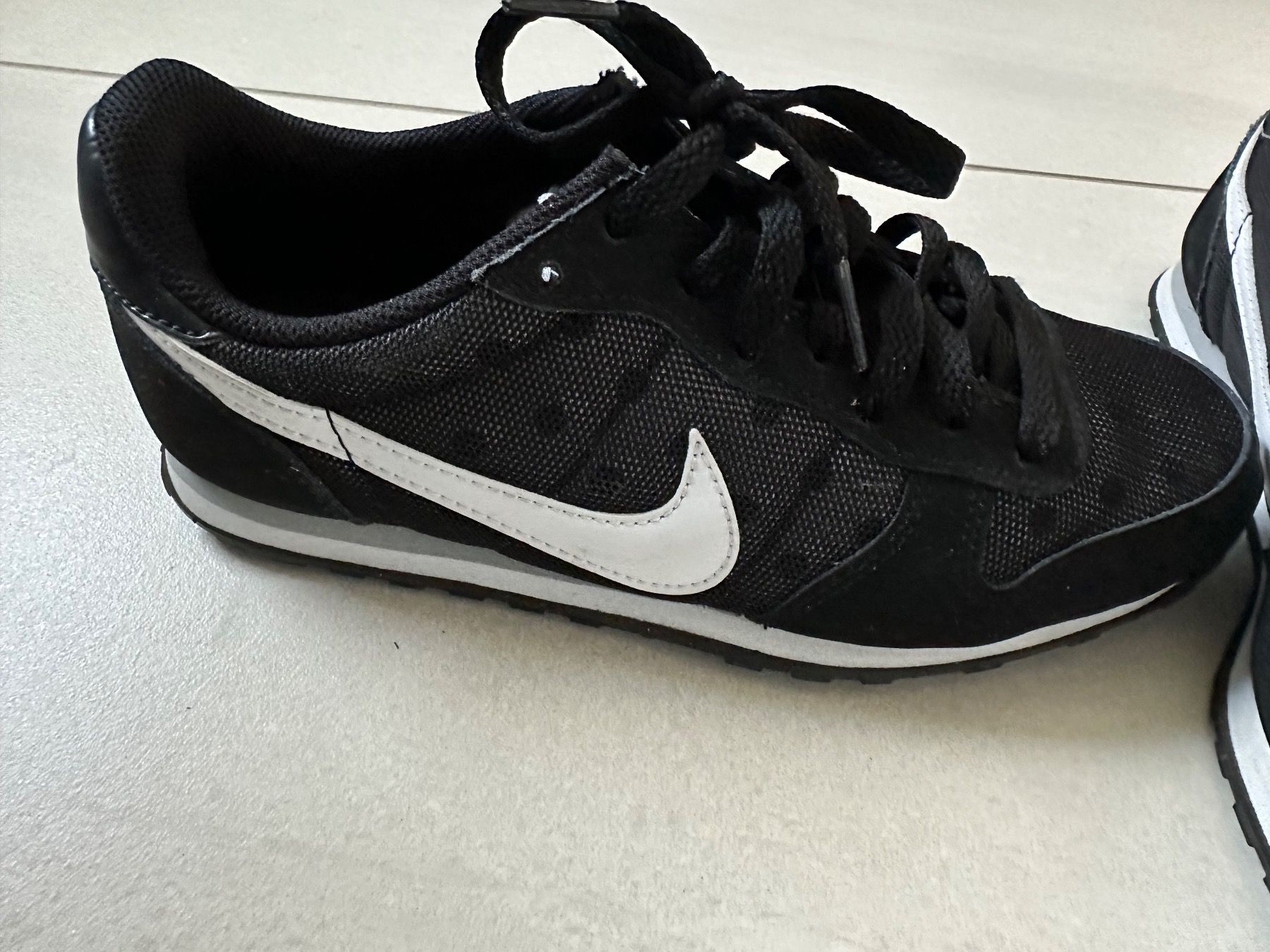 Nike Scarpe da donna: Baskets Nike – Usato da Muraz (Collombey) venduto da dor_hp2w 1
