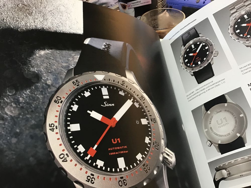 Sinn Montres: UHRENBUCH SINN 220 SEITEN 2010 KATALOG – D'occasion à Männedorf par Modelle-aller-Art 2