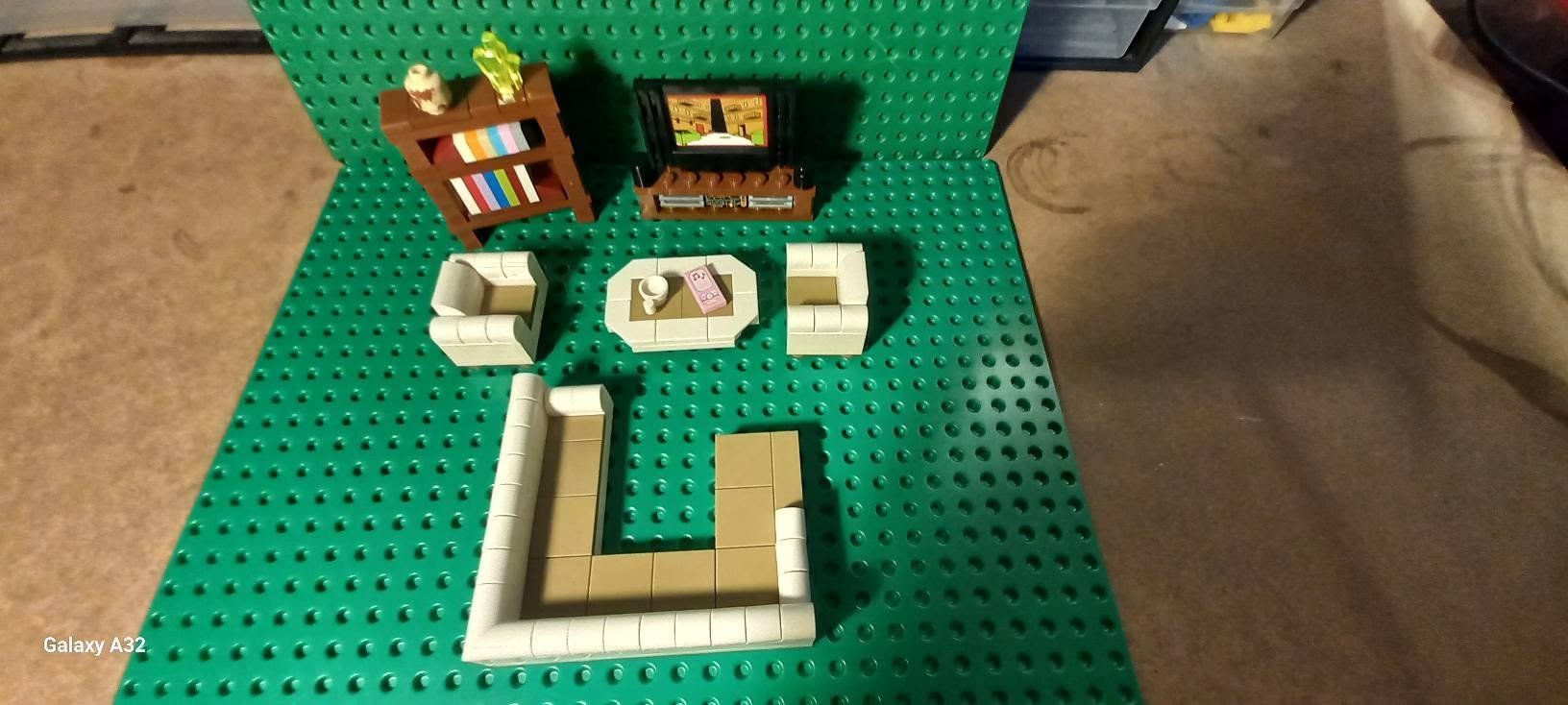 Lego Spielzeuge: L'ensemble salon Lego – Gebraucht aus La tour de treme von Legocreation82