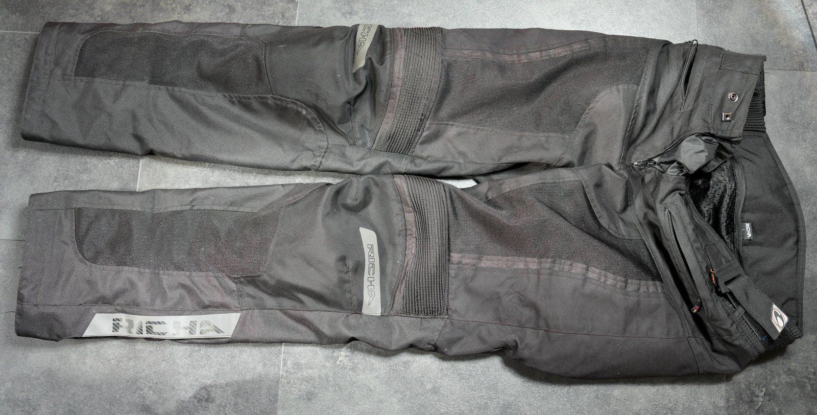 Lotti di vestiti: Motorrad Jacke mit Hose RICHA – Usato da Burgdorf venduto da Cosmos5 3
