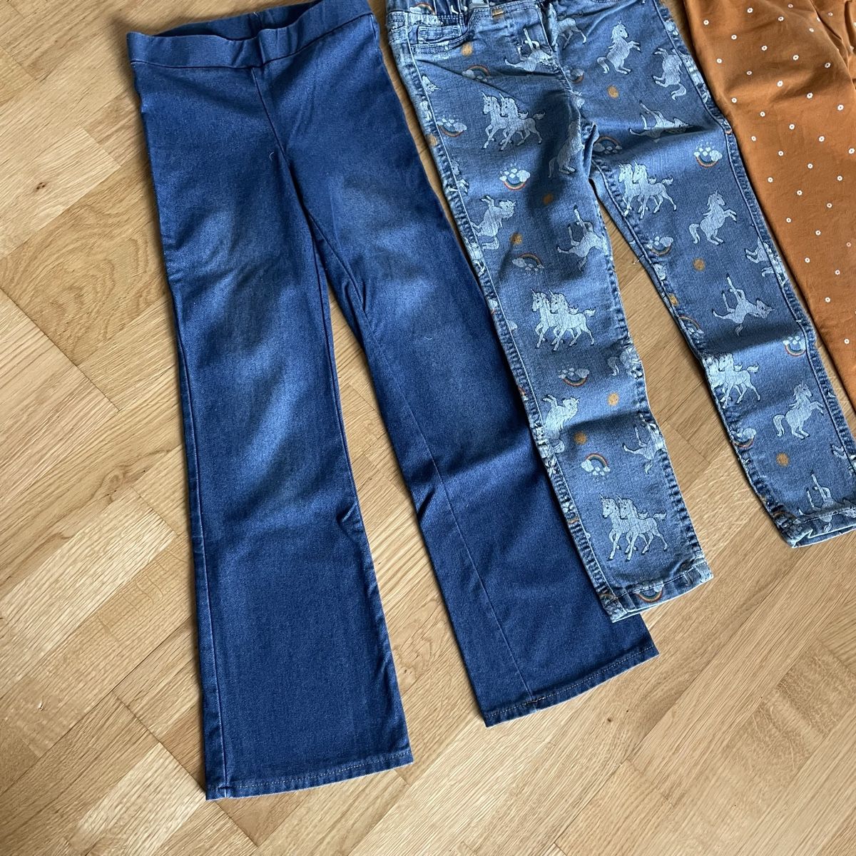 Pantaloni: Hosen 116 – Usato da Oetwil am See venduto da mar_t7ct 1