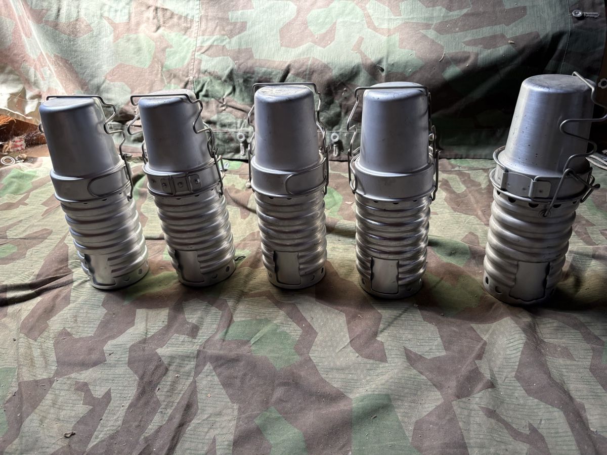 Schweizer Armee Attrezzatura & Pezzi di ricambio: Schweizer Armee Borde-Flaschenkocher 5 Stück – Usato da Wil ZH venduto da El_Bicho 5