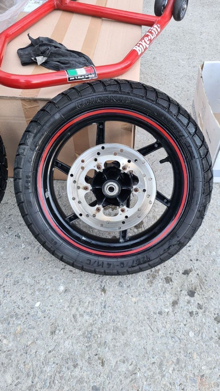 Gilera Scooter: Gilera runner 125 /200 Vorderrad – Usato da St. Gallen venduto da GregaG