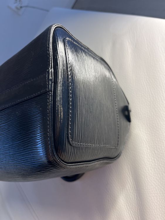 Louis Vuitton Borse da donna: Sac à main Louis Vuitton Speedy 25 cuir épi noir – Usato da Sugiez venduto da Vuitton_for_life 6