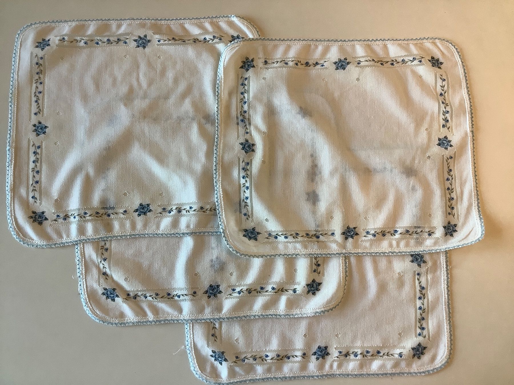 Sonstige Tischwäsche: 4er Set Tischdeckchen/Tischset – Gebraucht aus Triesen von boston7