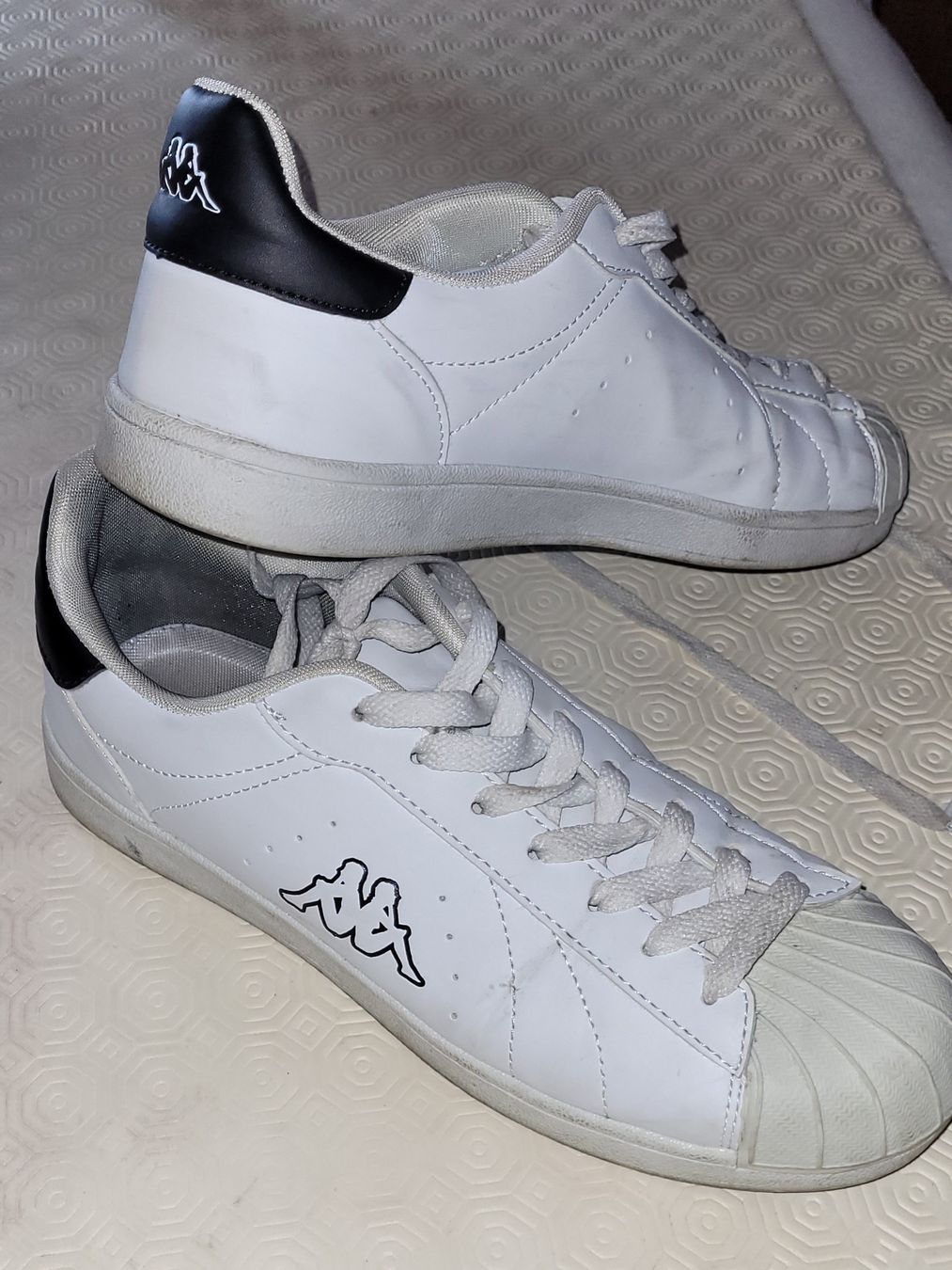 Kappa Scarpe da donna: Baskets Kappa blanches style vintage pointure 40 – Usato da Randogne venduto da raptor02