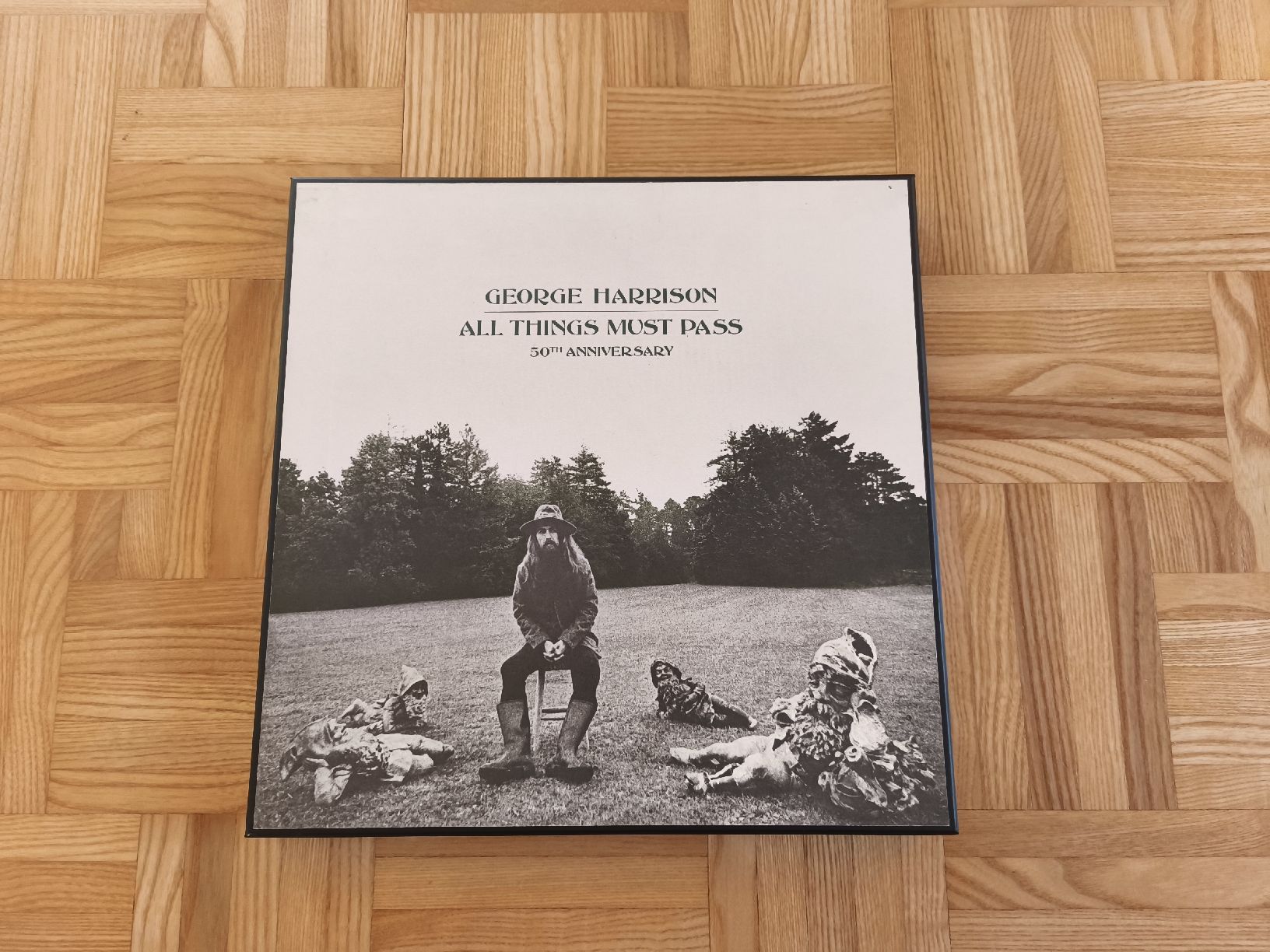 Dischi in vinile: George Harrison - All Things Must Pass Box – Usato da Kandersteg venduto da digginblackpearlz