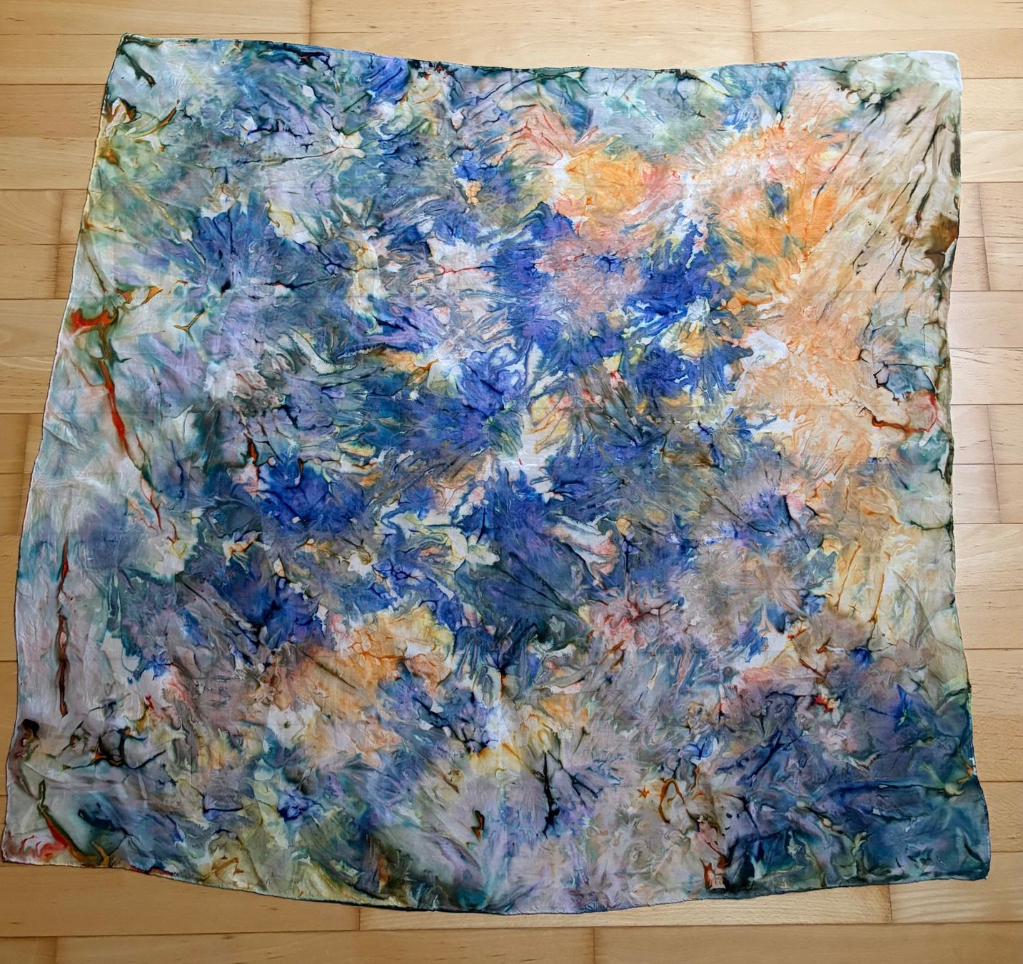Foulard & Sciarpe: Seide Foulard – Usato da Unterägeri venduto da Jutka_04 2
