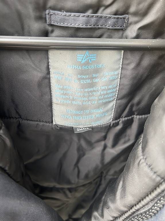 Giacche: Alpha Industries Jacke S – Usato da Niederbuchsiten venduto da idontknow. 3