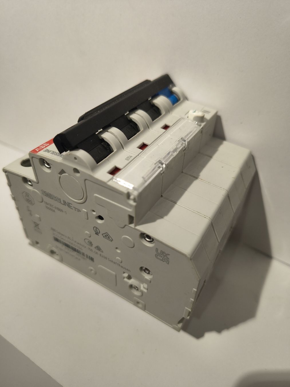 Composants électroniques: ABB FS403 M C13 Fehlerstromschutzschalter 10kA gebraucht – D'occasion à St. Gallen par Bir_Rer 2