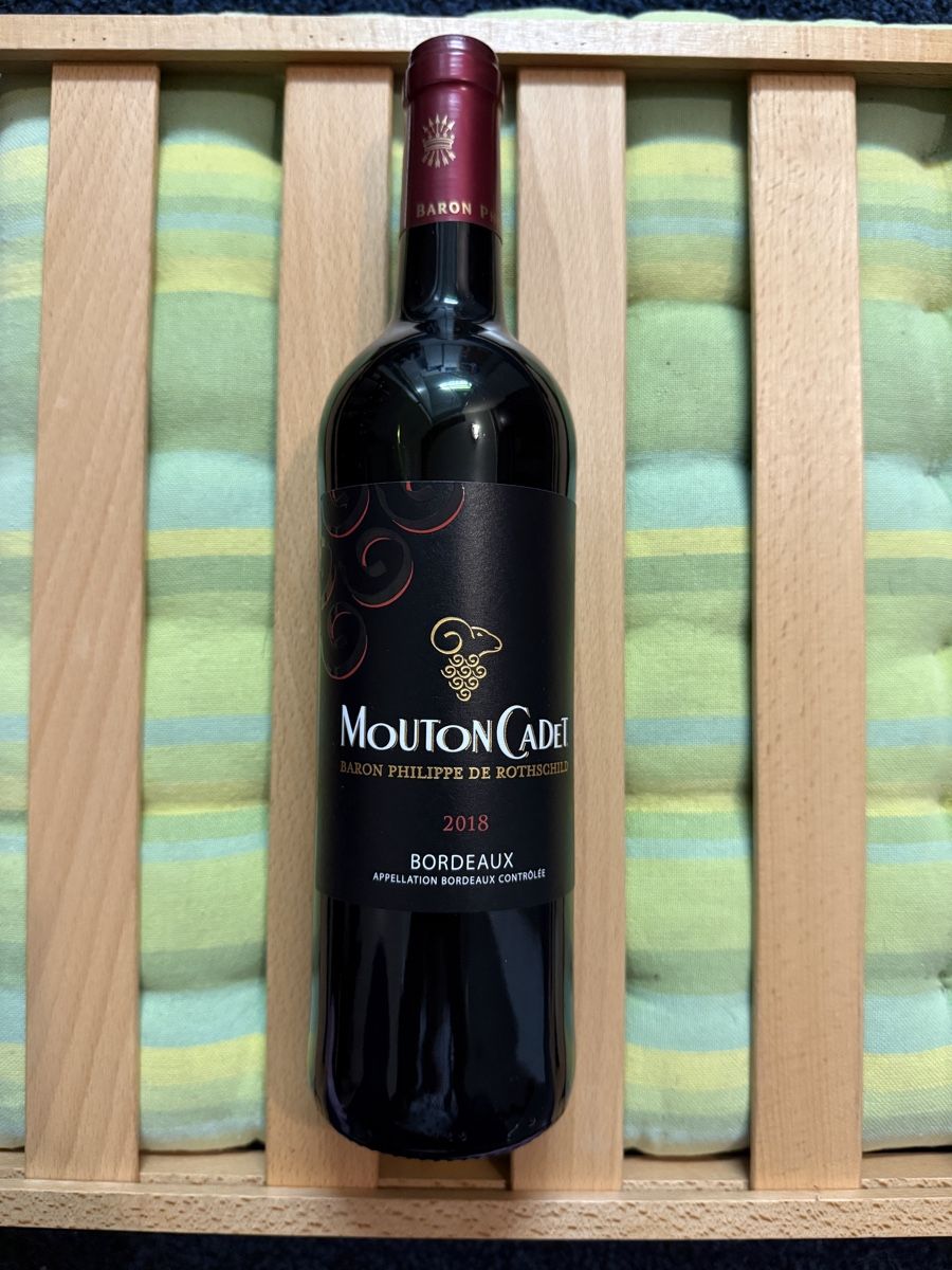 Vino: Mouton Cadet Rouge 2018 - 103 – Nuovo (secondo la descrizione) da Möhlin venduto da Palessandro91