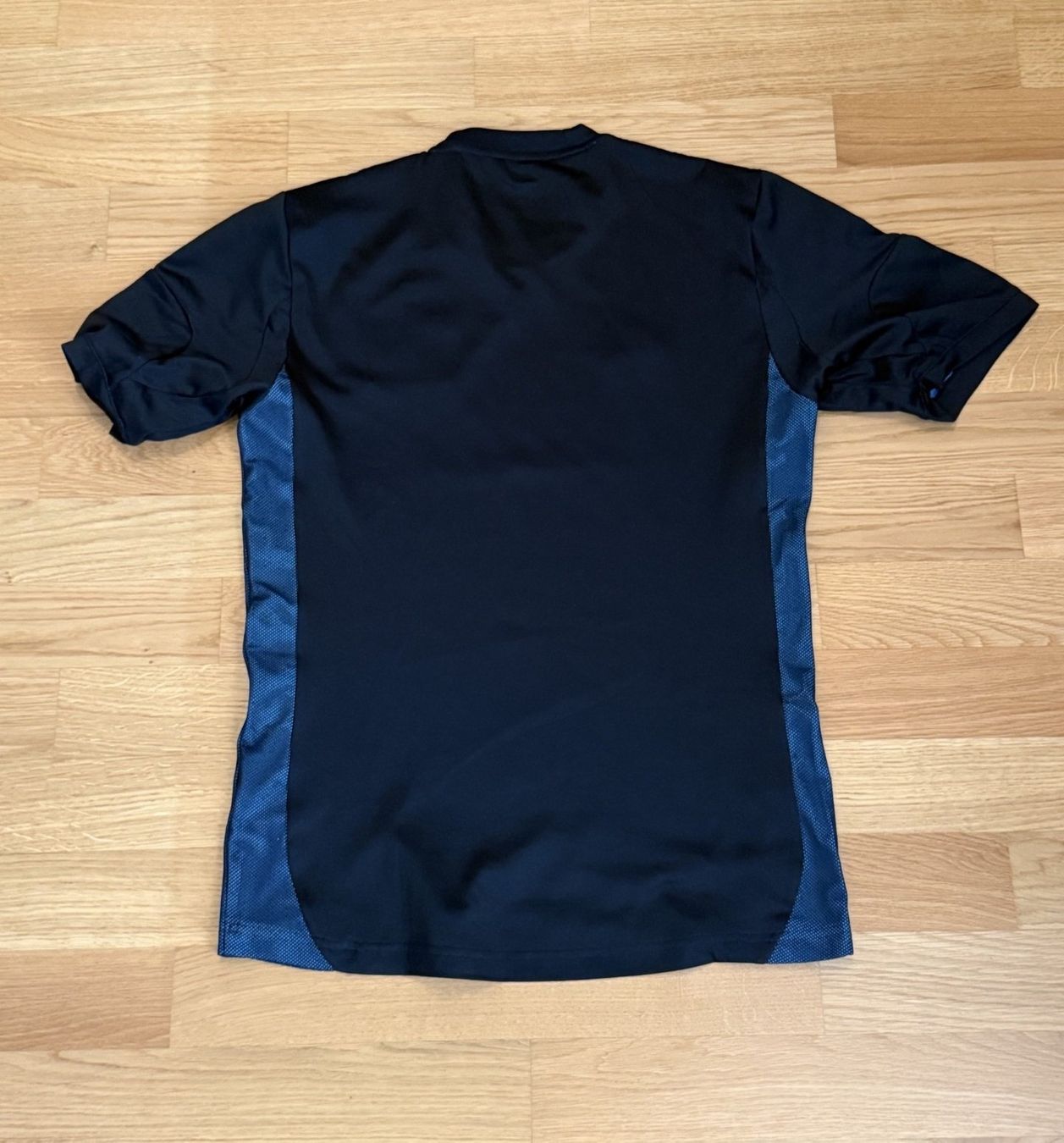 Canottiere & Pantaloni: HSV Trikot schwarz – Usato da Bülach venduto da Murmy 1