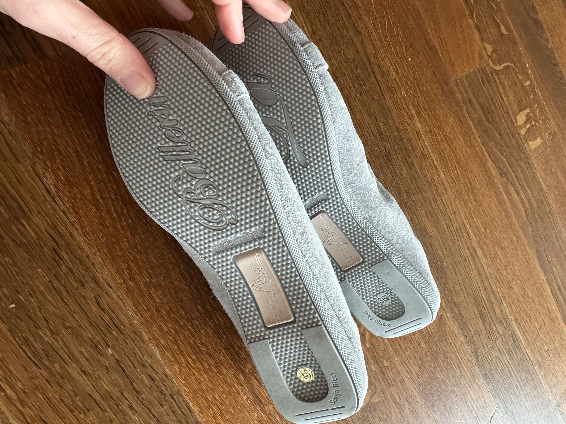 Scarpe da donna: Sonja Ricci Ballerinas, Gr. 37, grau – Usato da Lausanne venduto da AufLiebesehen 5