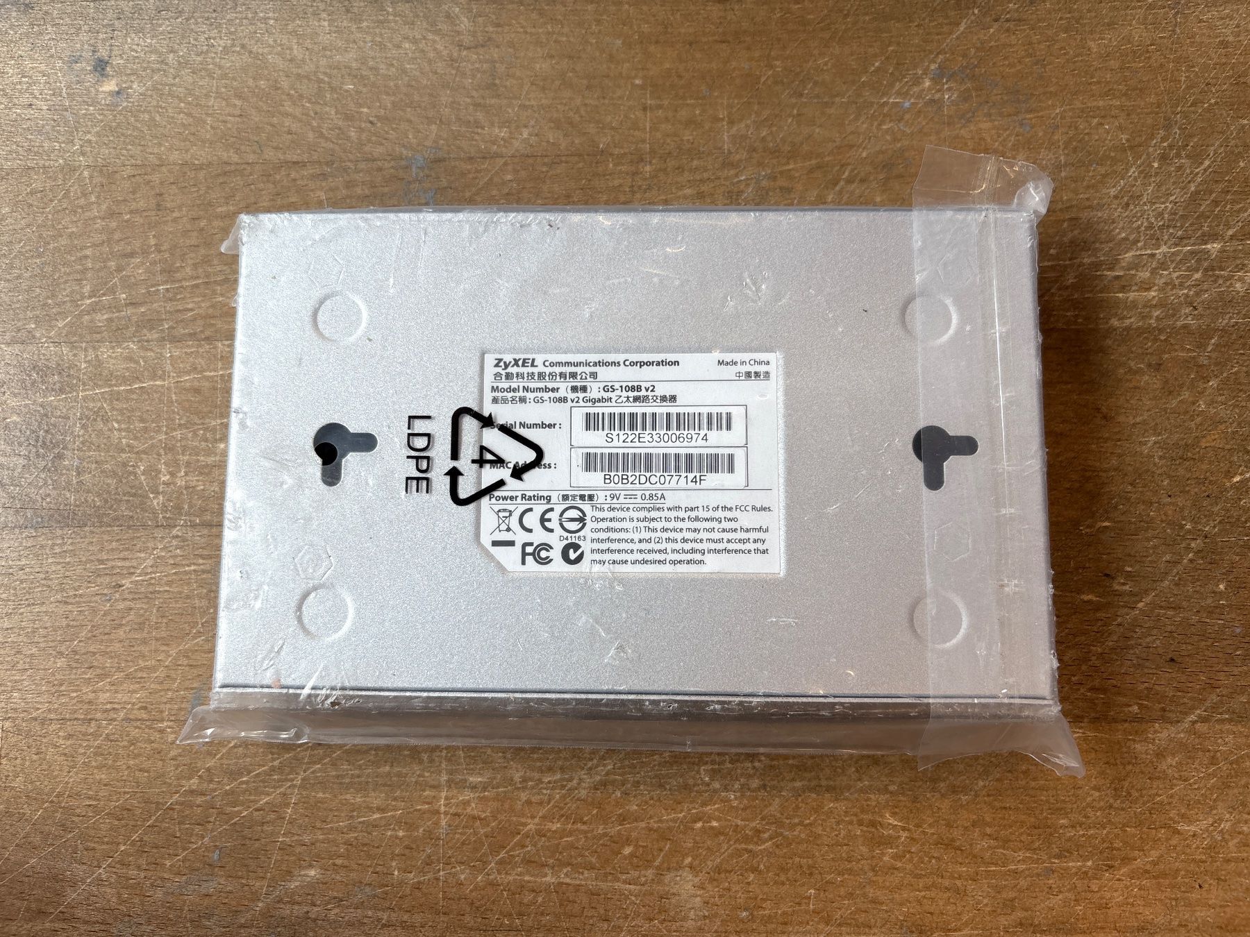 Zyxel Hub & Switch: Switch Zyxel GS-108Bv2 – Usato da Chur venduto da Feschtland 2
