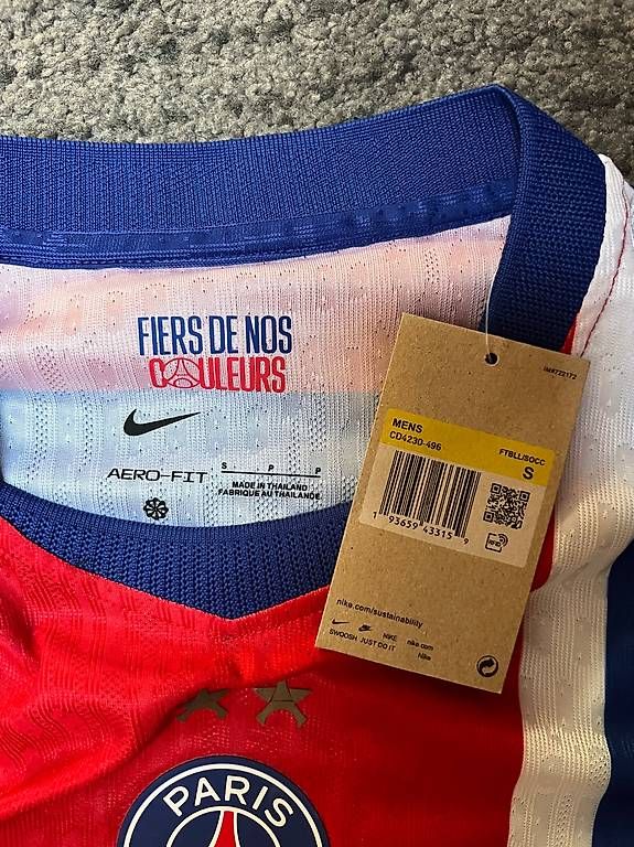 T-shirt: Maglietta PSG – Usato da Chiasso venduto da pao_8chd 2