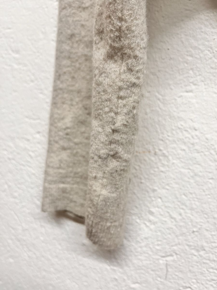 Pullover & Sweatshirts: Wilfred Grey Wool blend Cardigan, Size L – Gebraucht aus Lausanne von Danash 4