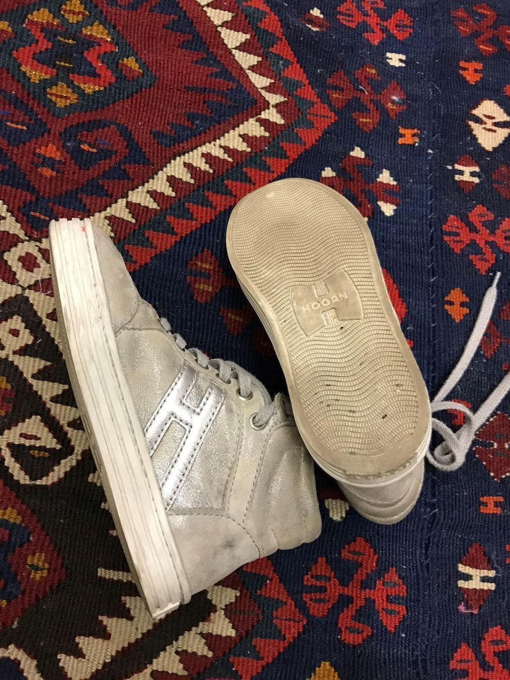 Hogan Scarpe per ragazze: Sneaker von Hogan silber – Usato da Wohlen b. Bern venduto da Beppe99 1