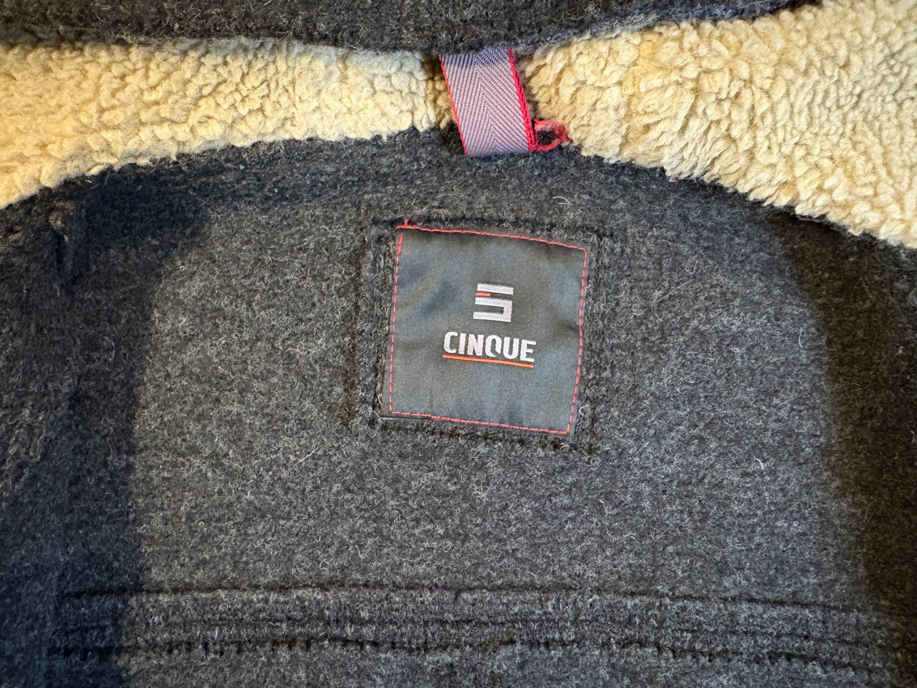 Cinque Giacche: Warme CINQUE Winterjacke mit Kapuze – Usato da Elgg venduto da Jo_Naj 1
