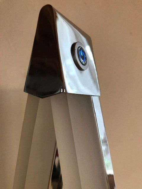 Pfister Lampade: Wofi Stehlampe – Usato da Zihlschlacht venduto da RscC_4-1-7-3 3