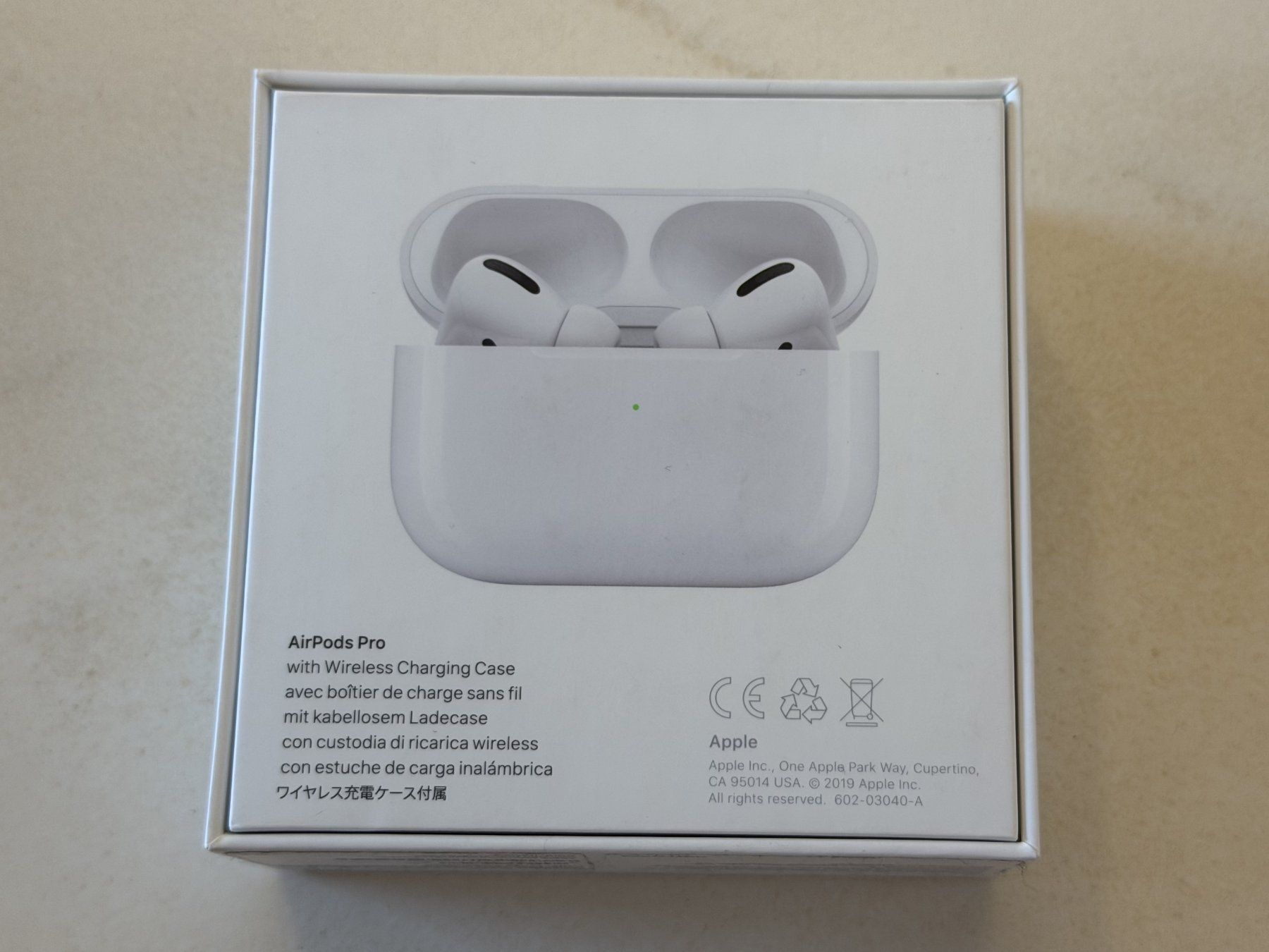 Apple Casques audio: Apple AirPods Pro (1. Generation) mit Ladecase – Défectueux à Glarus par walkerit 5