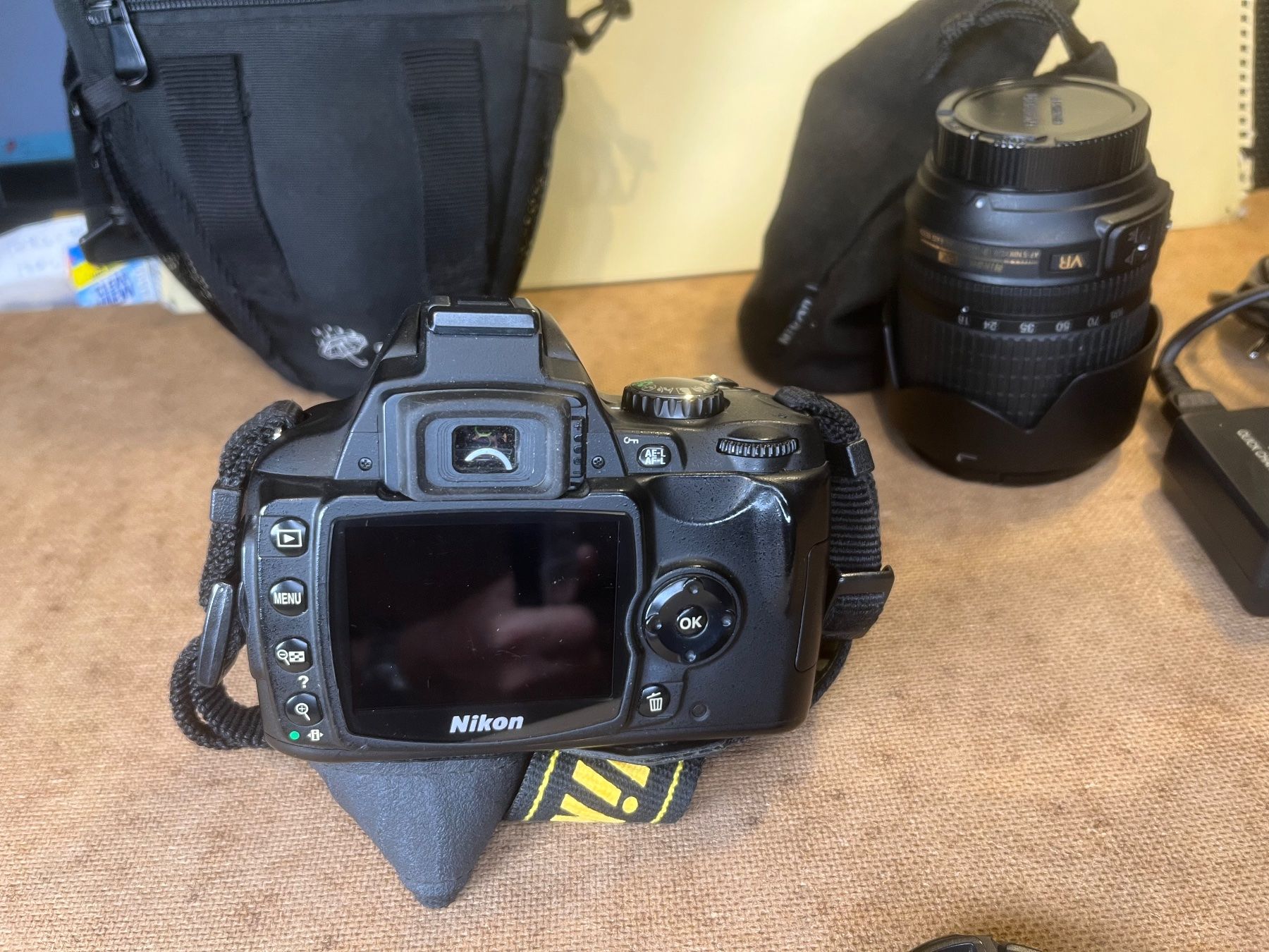 Nikon Fotocamera: NIKON D40 Digitalkamera – Usato da Magden venduto da Hornet2 2
