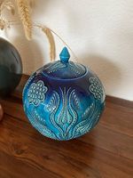 Handbemalte Keramik Vase / Dekostück mit Deckel, Türkis