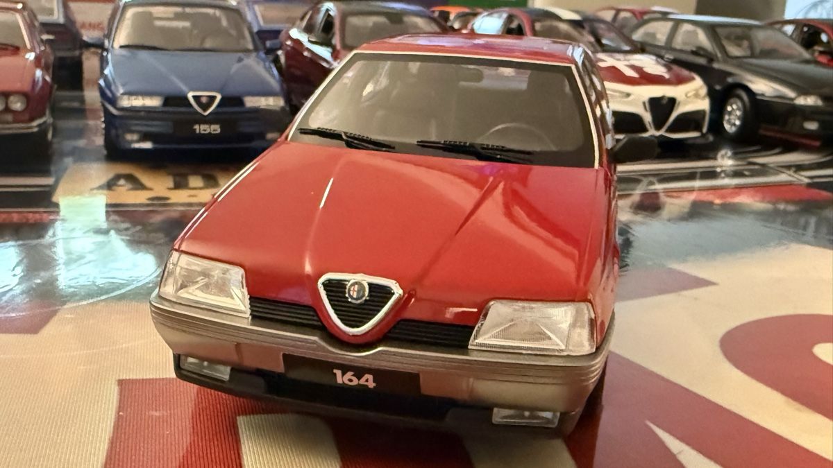 Alfa Romeo Modellautos: Alfa Romeo 164  1:18 – Neu (gemäss Beschreibung) aus Basel von Zomeg 1