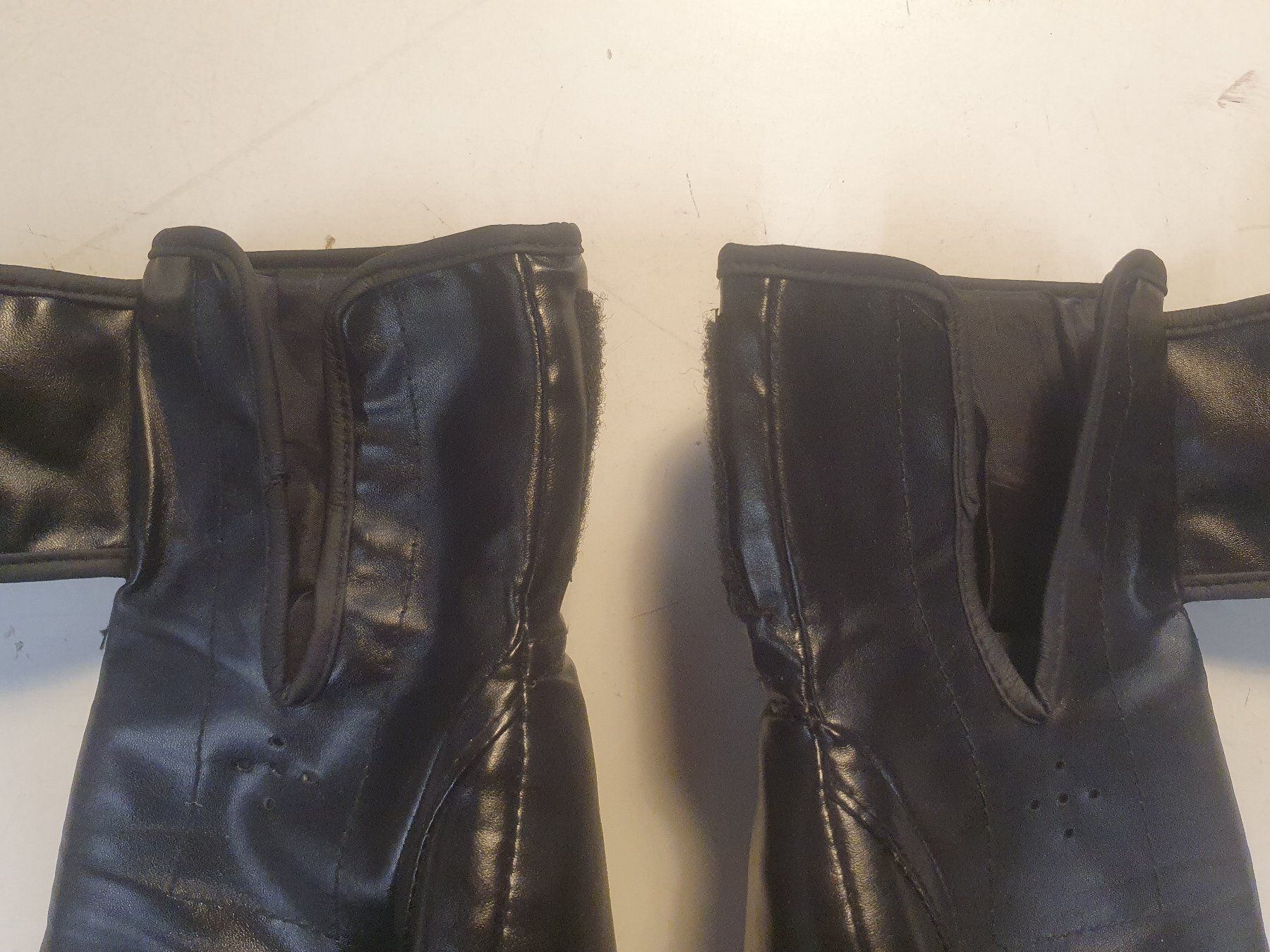 Guanti & manicotti: Boxhandschuhe grösse S – Usato da Zürich venduto da loosebone 4