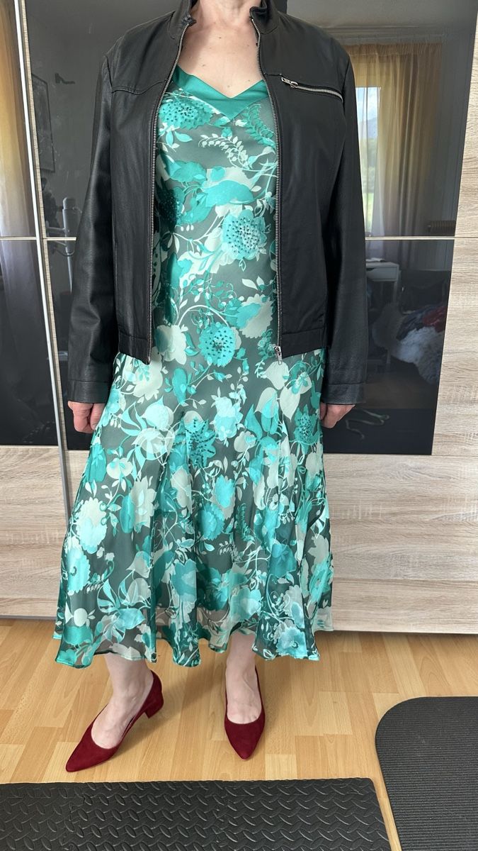 Vestiti: Robe longue, fleurs turquoise taille 100%soie, taille M – Usato da Vuippens venduto da ale_6gkb 6