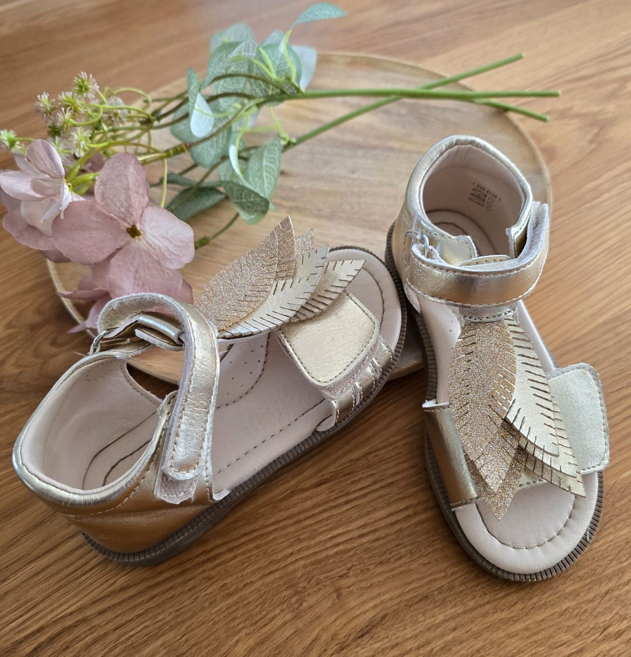 Scarpe per ragazze: Sandalen Gr. 25 – Usato da Zäziwil venduto da Seisler 1