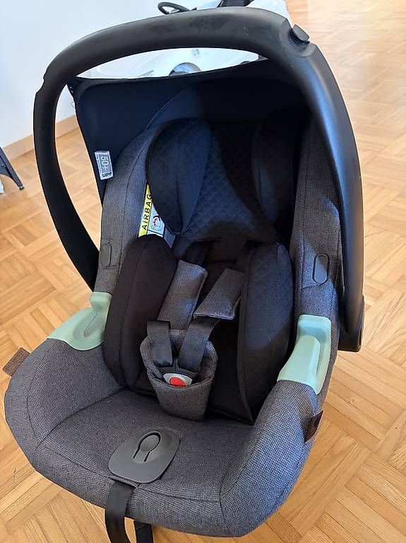 Seggiolini per auto: Babyschale  – Usato da Steinmaur venduto da pas_frl9