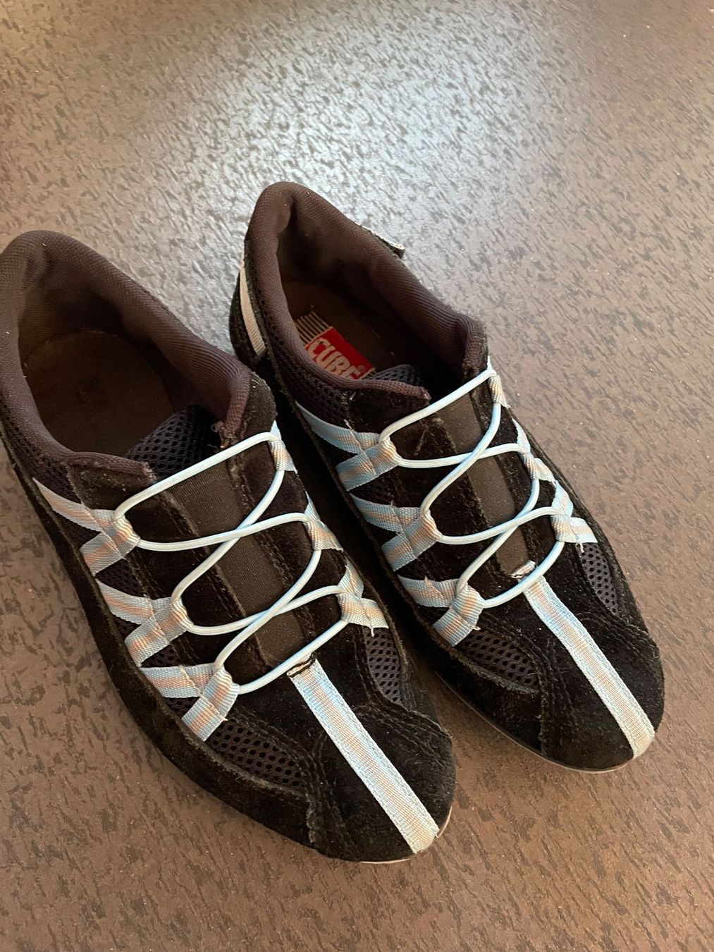 Scarpe per ragazze: Sneaker / Schuhe / Turnschuhe  Gr. 37 – Usato da Füllinsdorf venduto da bienli 3